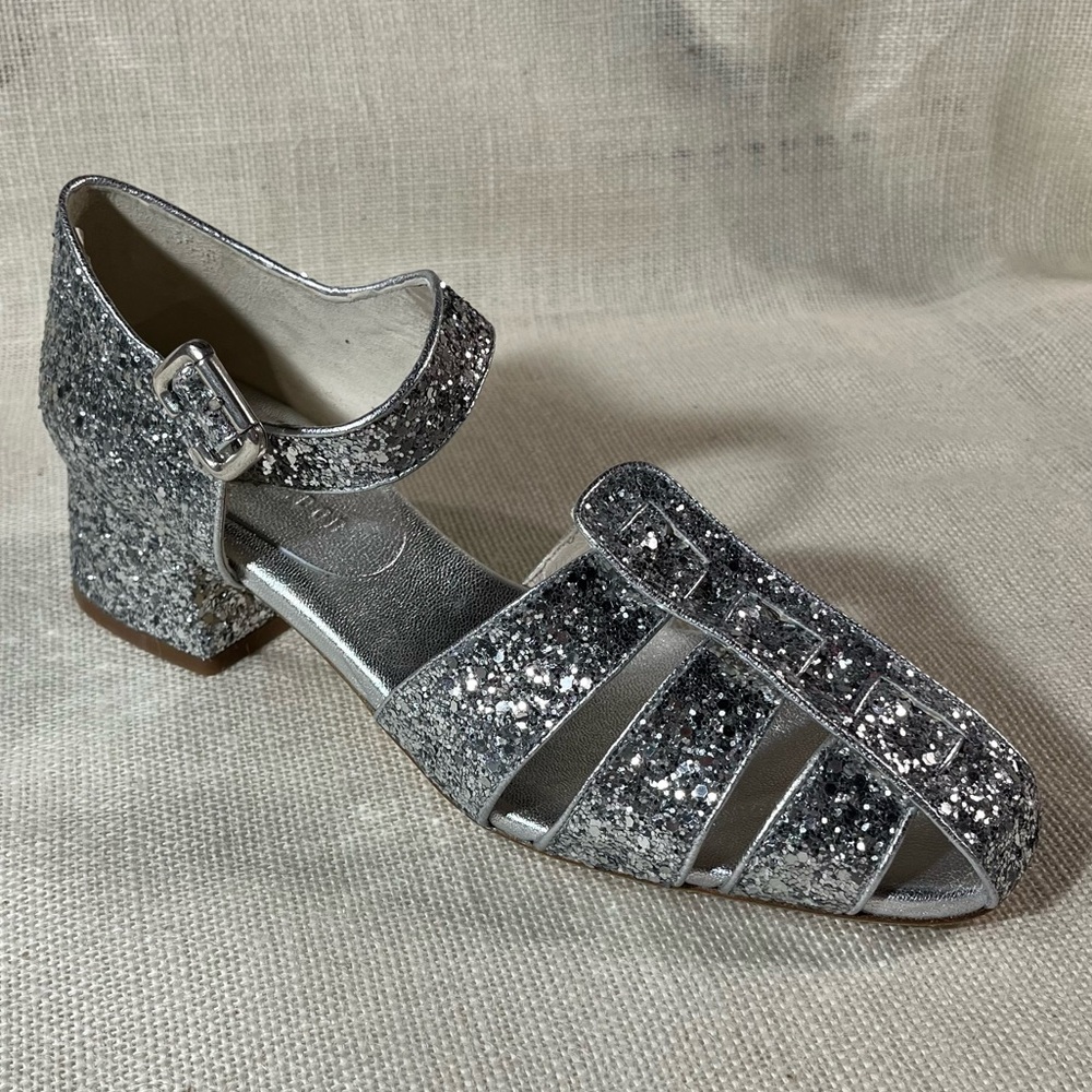 Freda Salvador Fisherman Midheel Sandal Silver NIB